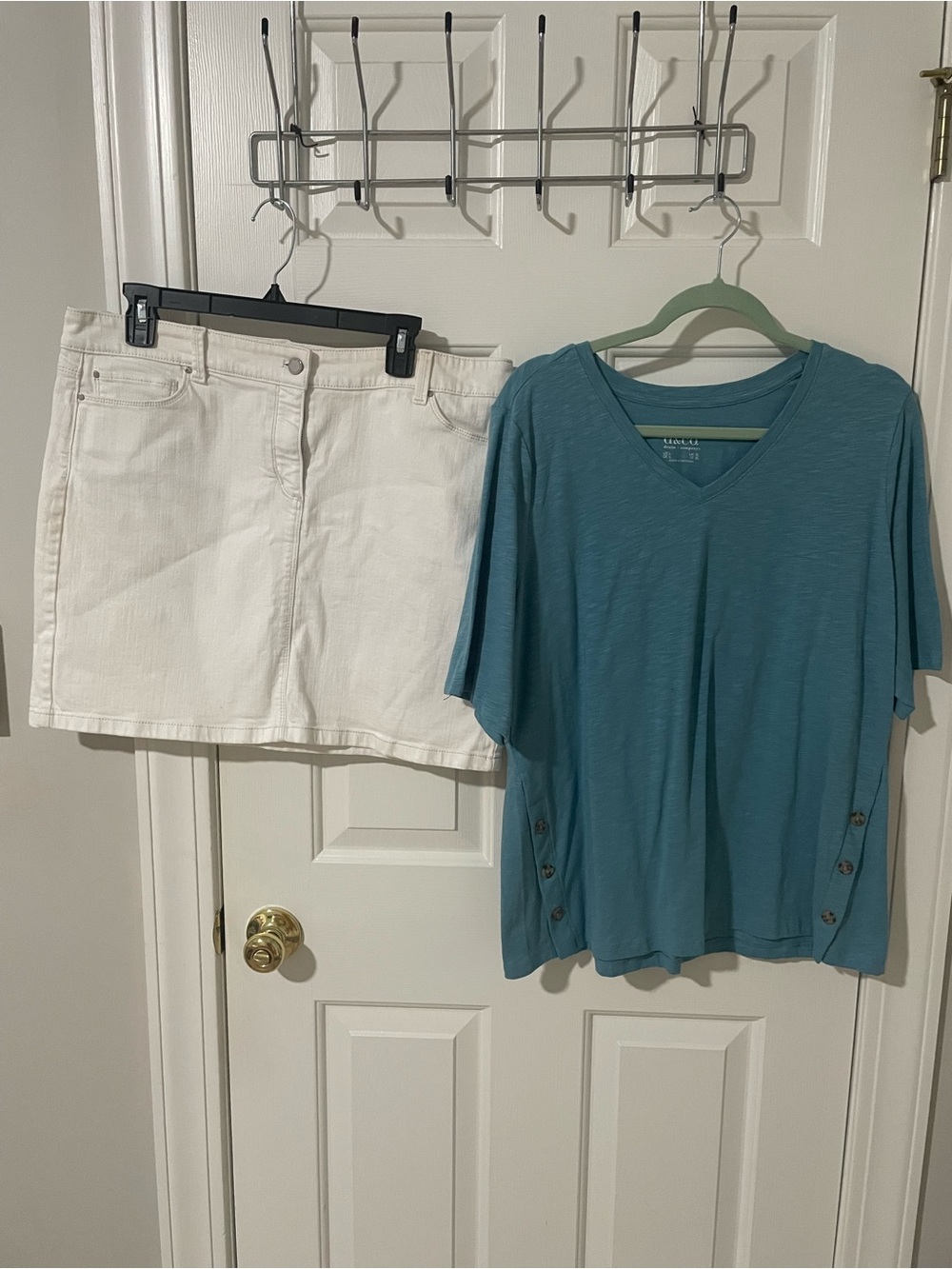 White Denim Skirt Ann Taylor sz 12 d & co lg tops set